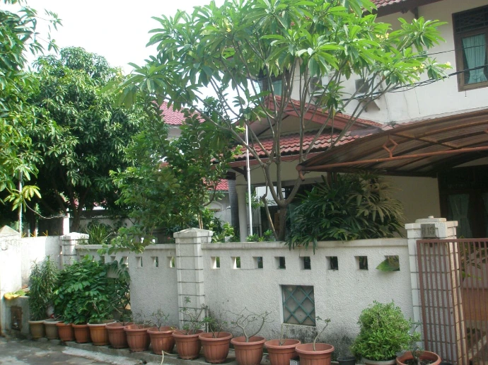 jual rumah bekas di gurame pasar minggu jakarta selatan