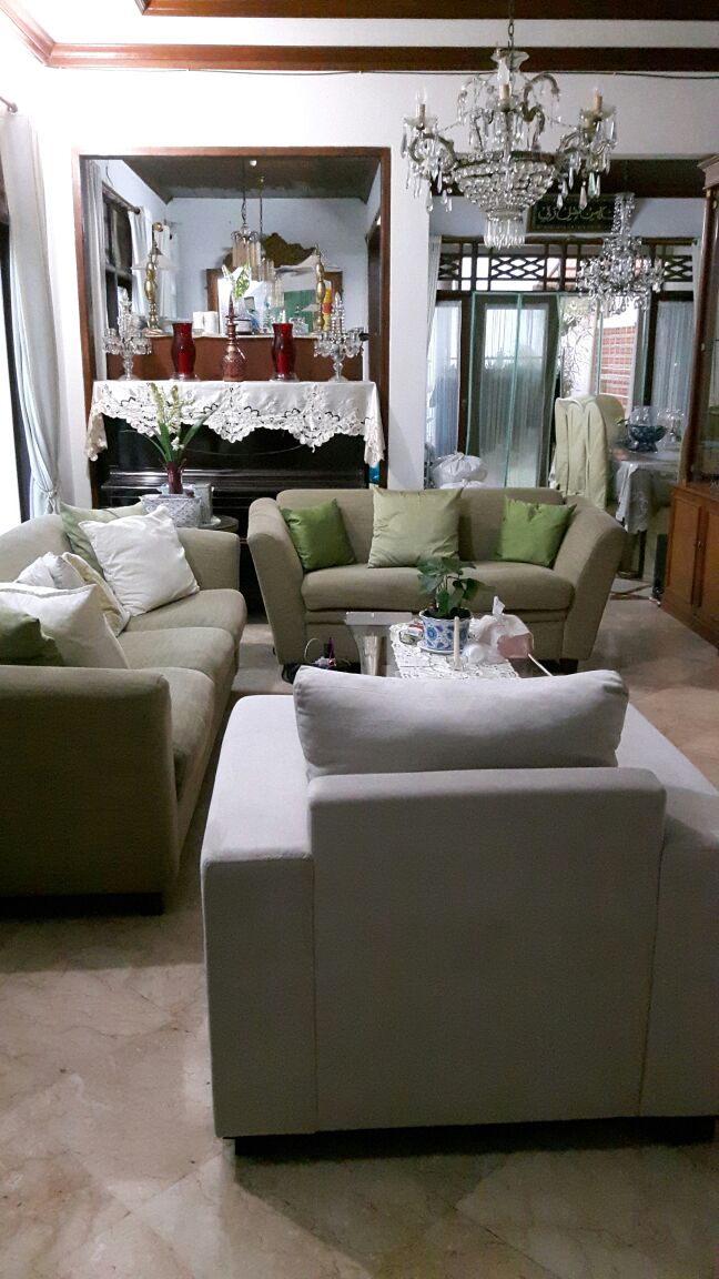 jual rumah bekas di gurame pasar minggu jakarta selatan